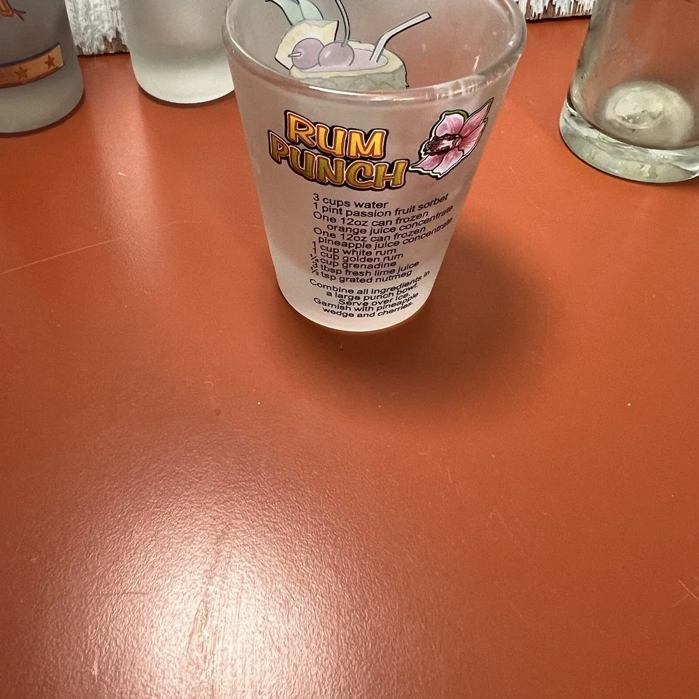 Lot Of 5 Shot Glasses All‎ Different Sizes, NY, Texas, Bahamas, Mexico Souvenirs
